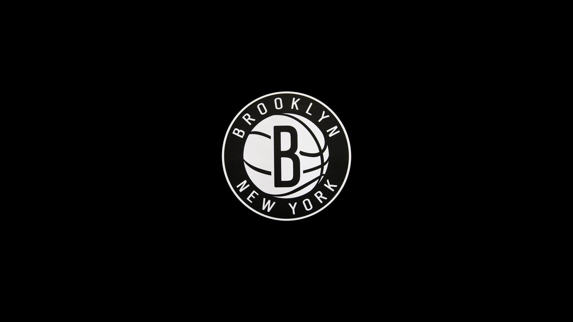 列队致敬彰显崇高品格，绿茵礼赞诠释体育精神，列队致敬，绿茵礼赞——体育精神的崇高诠释